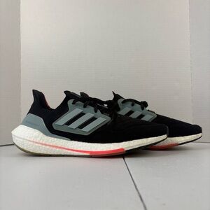 adidas Men Ultraboost 22 Running Shoe Core Black Magic Grey Turbo Size 11 US